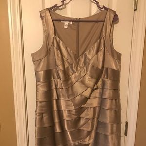 Taupe/caramel colored Formal dress